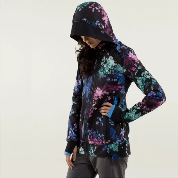 Lululemon Run Bandit Hooded Jacket Black Multicolor Floral Petal Pop 4 - Picture 4 of 12